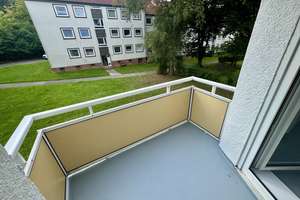 Renovierte 3-Zimmer-Wohnung mit Balkon in Salzgitter-Gebhardshagen