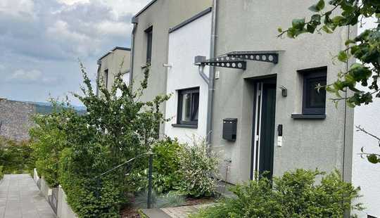 Bild von Modernes Reihenhaus mit schönem Garten in familienfreundlicher Lage