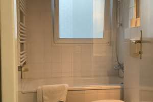 Von Privat, fertig zur Vermietung oder Eigennutzung, stilvolle 2-Zimmerwohnung – Aschaffenburger Straße 5, 10781 Wilmersdorf, Berlin – Vorschaubild 10