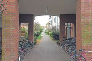 Sülz Hoch2 - Ankommen, durchatmen, zuhause sein!
Kurze Wege im Questerhof: 2 Zi-ETW, Loggia, TG ... – Die vollständige Adresse der Immobilie erhältst du vom Anbieter., 50937 Sülz, Köln – Vorschaubild 17