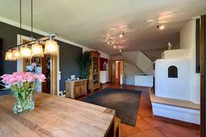 Modernes Einfamilienhaus mit Wintergarten, Einliegerwohnung und sonnigem Garten