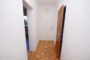 Seltenheit: Gepflegte 4,5-Zimmer-EG-Wohnung mit Balkon, Gemeinschaftsgarten und Stellplatz in Buer – Vom-Stein-Str. 3, 45894 Buer, Gelsenkirchen – Vorschaubild 14