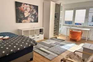 Attraktive 3-Zimmer-Wohnung mit zwei Balkonen, Tiefgarage bester Lage nahe der KarLi Leipzig Zentrum
