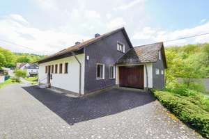 Einfamilienhaus mit zwei Garagen in Wilnsdorf - Rinsdorf – Die vollständige Adresse der Immobilie erhältst du vom Anbieter., 57234 Wilnsdorf – Vorschaubild 12