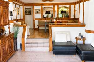 Gästehaus, Bungalow und Hotel. Exquisiertes Anwesen in ruhiger Alleinlage in Hallenberg