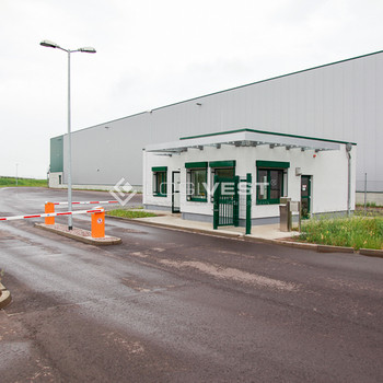 Neuwertige Light-Industrial-Immobilie an der A14 zwischen Leipzig & Dresden!