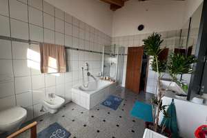 Wunderschönes 2-er WG-Zimmer in riesiger 170-qm-Wohnung mit Traumblick und Charme – Rennweg 38, 94034 Hacklberg, Passau – Vorschaubild 7