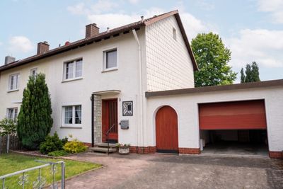 Lichtdurchflutetes Raumwunder - Reihenhaus mit großem Garten & Garage