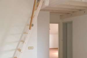 Vollständig renovierte 2-Zimmer-Dachgeschosswohnung mit Balkon in Jena – Die vollständige Adresse der Immobilie erhältst du vom Anbieter., 7743 Wenigenjena, Jena – Vorschaubild 4