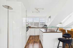 Lichtdurchflutete Dachgeschosswohnung mit Süd-Loggia in München-Untermenzing – München – Vorschaubild 7