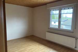 Ehemaliges Bauernhaus mit kompaktem Grundstück und Ausbaupotenzial in Ortslage! – Die vollständige Adresse der Immobilie erhältst du vom Anbieter., 57635 Hasselbach – Vorschaubild 14