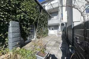 MFH mit 4 Wohneinheiten und Heilpraktiker-Praxis, kleinem Garten, Terrasse und zwei Garagen... – Märkischer Kreis – Vorschaubild 8