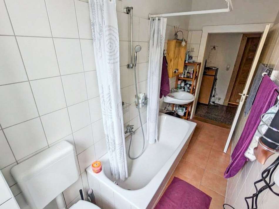 Badezimmer Ansicht  2