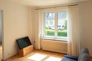 Siedlungshaus auf großem Grundstück in Norderstedt-Garstedt - Haus zum Grundstückspreis – Die vollständige Adresse der Immobilie erhältst du vom Anbieter., 22848 Norderstedt – Vorschaubild 6