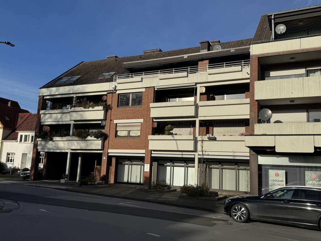 Immobilie in Rheda-Wiedenbrück - 4-Zimmer Wohnung im Zentrum von Rheda - Bild 0