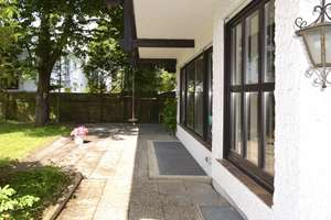 Familientraum! Große DHH mit Kamin & schönem Garten! Gemütliche Abende & herrliche Tage im Freien! – Die vollständige Adresse der Immobilie erhältst du vom Anbieter., 81825 Gartenstadt Trudering, München – Vorschaubild 2