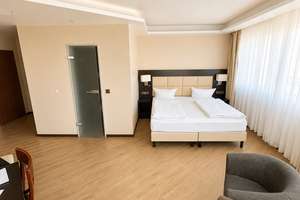Modern möbliertes City-Apartment mit hochwertigem Bad in zentraler Lage in Karlsruhe