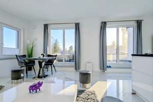 Moderne voll möblierte 2-Zimmer-Wohnung mit Tiefgarage, Dachterrasse & Garten in Schwabing Nord