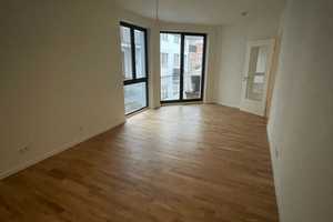 Moderne 2 Zimmer Wohnung im Denkmal mit EBK und Terrasse – Kapellenstraße 7b, 39104 Magdeburg – Vorschaubild 1