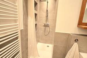 Möbliertes Reihenhaus 210 m² Köln-Deutz – 4-Zimmer Business-WG, provisionsfrei – Die vollständige Adresse der Immobilie erhältst du vom Anbieter., 50679 Deutz, Köln – Vorschaubild 23