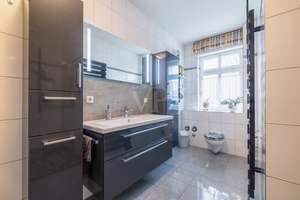 Property thumbnail 12