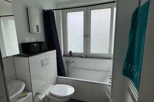 Attraktive sanierte 2. Zimmer Wohnung - erste OG mit Balkon / Parkettboden -schöne ruhige Lage - – Auf dem Jäger 72, 44892 Langendreer, Bochum – Vorschaubild 9