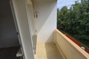 Ruhige und renovierte 3-Zimmer Wohnung mit Blick ins Grüne – Landgraben 8g, 9337 Hohenstein-Ernstthal – Vorschaubild 4