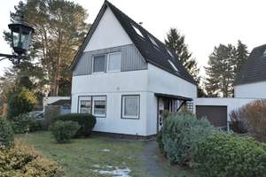 Einfamilienhaus mit Garten und Garage in Rudow, freiwerdend