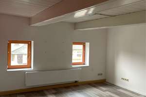Großes Wohnhaus mit Nebengelaß in Bertsdorf – Die vollständige Adresse der Immobilie erhältst du vom Anbieter., 2763 Zittau – Vorschaubild 9