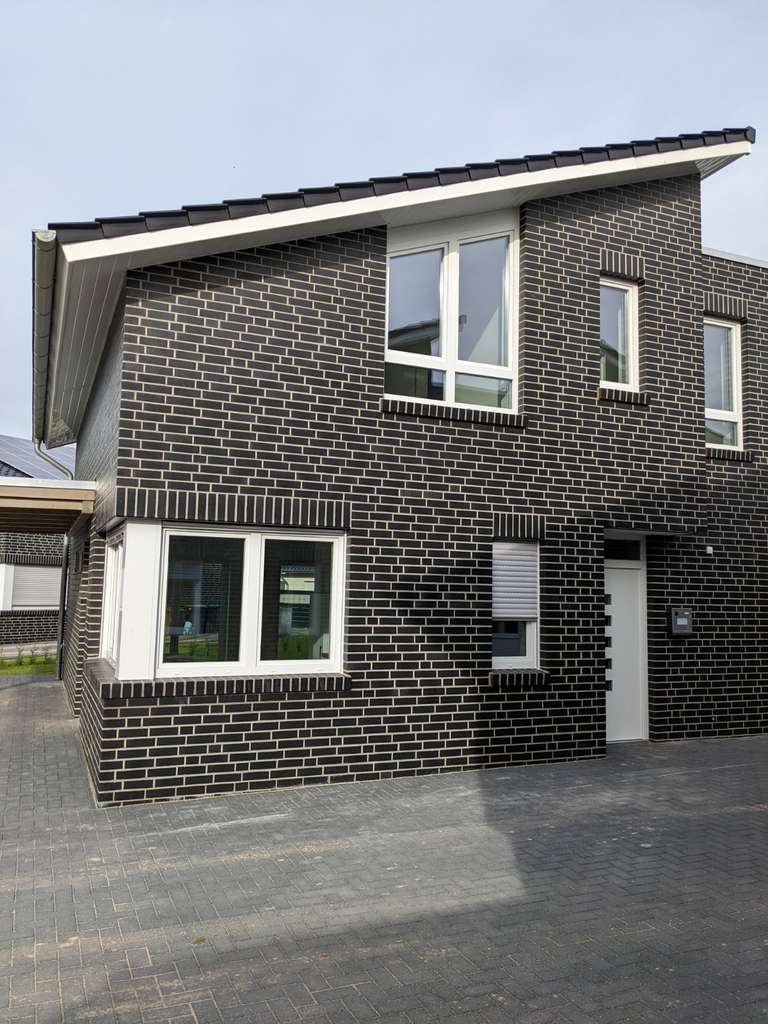 Immobilie in Herzlake - 115qm DHH Herzlake am See | Bieter ab 295k | Rendite größer 5% - Bild 1