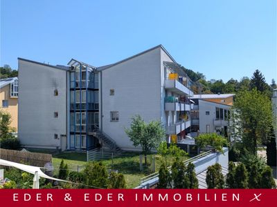 Freie, sofort verfügbare, zentrumsnahe 2-Zimmer-Wohnung mit 2 Balkone und Garten!
