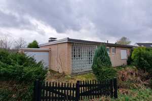 Kleiner, freistehender Bungalow in bester Wohnlage von Vogelsang... – Neuss (Rhein-Kreis) – Vorschaubild 1