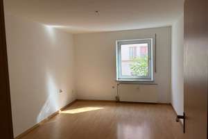 Gepflegte Wohnung mit zwei Zimmern und Einbauküche in Nürnberg – Die vollständige Adresse der Immobilie erhältst du vom Anbieter., 90459 Gugelstraße, Nürnberg – Vorschaubild 9