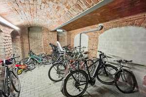Gut saniert und ausgestattet ! Schöne vermietete 2-Zimmer-Wohnung in guter Lage von Dresden-Löbtau – Die vollständige Adresse der Immobilie erhältst du vom Anbieter., 1159 Löbtau-Nord, Dresden – Vorschaubild 11