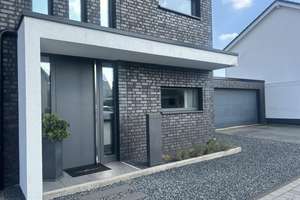 Freistehendes modernes Architektenhaus – Die vollständige Adresse der Immobilie erhältst du vom Anbieter., 41363 Jüchen – Vorschaubild 3