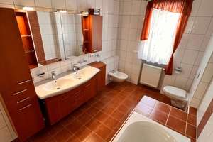 Großes Einfamilienhaus - Baujahr 2006 - mit 1.916 m² Grundstück, Doppelgarage & Homeoffice-Potenzial – Krottenseer Hauptstraße 14, 91284 Neuhaus an der Pegnitz – Vorschaubild 38