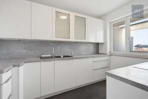 Lichtdurchflutetes Penthouse mit Süd-Balkon & Tiefgarage in Darmstadt! – Die vollständige Adresse der Immobilie erhältst du vom Anbieter., 64293 Mitte, Darmstadt – Vorschaubild 7