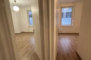 SUMMER IN THE CITY möblierte 3-Zi.-Wohnung, Stuttgart-Süd, Marienplatz, furnished 3-Room Apartment – Böheimstraße 24, 70178 Karlshöhe, Stuttgart – Vorschaubild 16