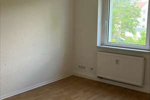 3 Raumwohnung mit Dusche – Auenstraße 13, 6749 Bitterfeld-Wolfen – Vorschaubild 5