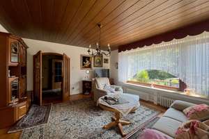 Ein Haus mit vielen Möglichkeiten – Zweifamilienhaus in begehrter Lage von Solingen-Gräfrath – Die vollständige Adresse der Immobilie erhältst du vom Anbieter., 42653 Gräfrath, Solingen – Vorschaubild 4