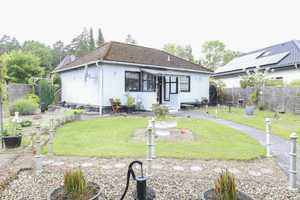 Charmanter Bungalow mit großem Gartenidyll – Rückzugsort in ruhiger Lage von Garstedt – Harburg (Kreis) – Vorschaubild 1