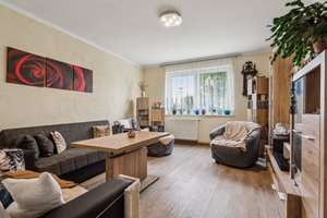 Großes, ausbaufähiges Haus mit vielfältigen Nutzungsmöglichkeiten in zentraler Lage von Scherstetten – Die vollständige Adresse der Immobilie erhältst du vom Anbieter., 86872 Scherstetten – Vorschaubild 5