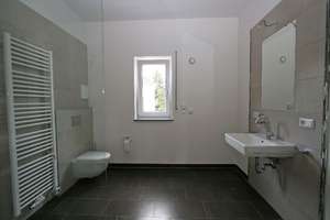 Wohnen am Regenufer!! Neuwertige 3,5 ZKB-Wohnung mit Dachterrasse – 93057 Sallern-Gallingkofen, Regensburg – Vorschaubild 8