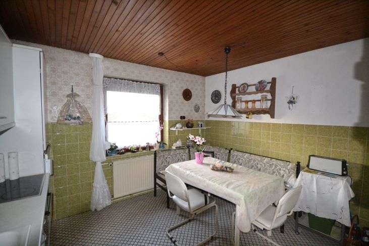 Immobilie in Groven - Vielseitig nutzbares Wohnhaus in ruhiger Seitenstraßenlage von Lunden - Bild 8