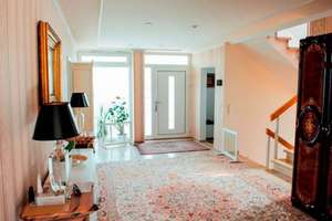 Exklusive Traumvilla: Stilvoller Komfort und modernes Design in Dreieich-Götzenhain vereint! – Die vollständige Adresse der Immobilie erhältst du vom Anbieter., 63303 Dreieich – Vorschaubild 5