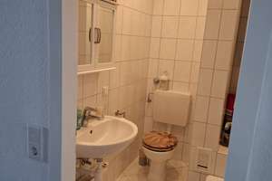 Helle 2-Zimmer Dachgeschosswohnung mit Balkon in Ludwigshafen Süd – Halbergstraße 27, 67061 Süd, Ludwigshafen am Rhein – Vorschaubild 2