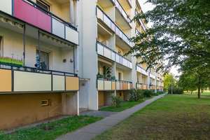 3 Zimmer mit Balkon - Ausschließlich mit weißem WBS für 3 Personen! – 4205 Grünau-Nord, Leipzig – Vorschaubild 3