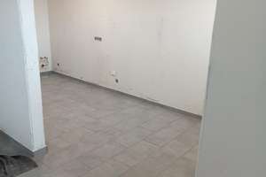 Toller Balkonblick über den Main und Frankfurt  Komplettsanierung – 60528 Niederrad, Frankfurt am Main – Vorschaubild 8