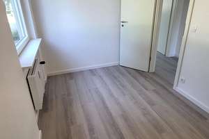 Erdgeschoß-frisch renoviert-separater Eingang-Balkon-Tiefgarage-von Privat – Elmshorner Straße 15, 25421 Pinneberg – Vorschaubild 16
