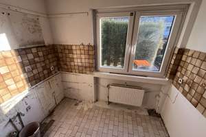 Günstige Gelegenheit!
Mittelreihenhaus als Sanierungsobjekt auf Erbbaugrundstück – Die vollständige Adresse der Immobilie erhältst du vom Anbieter., 24558 Henstedt-Ulzburg – Vorschaubild 8